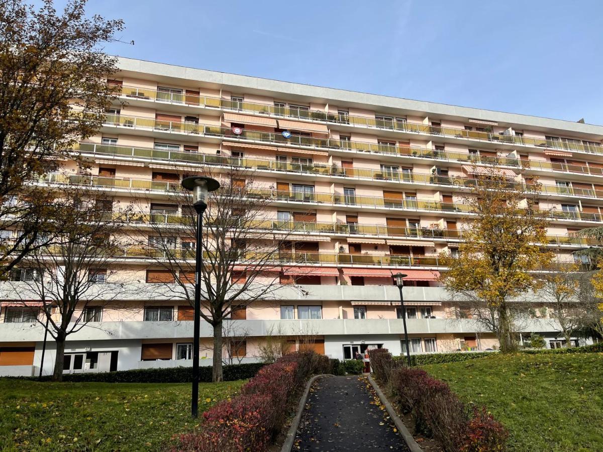 Chambre Privee En Colocation Dans Un Appartement Au Centre De Rillieux La Pape Luaran gambar