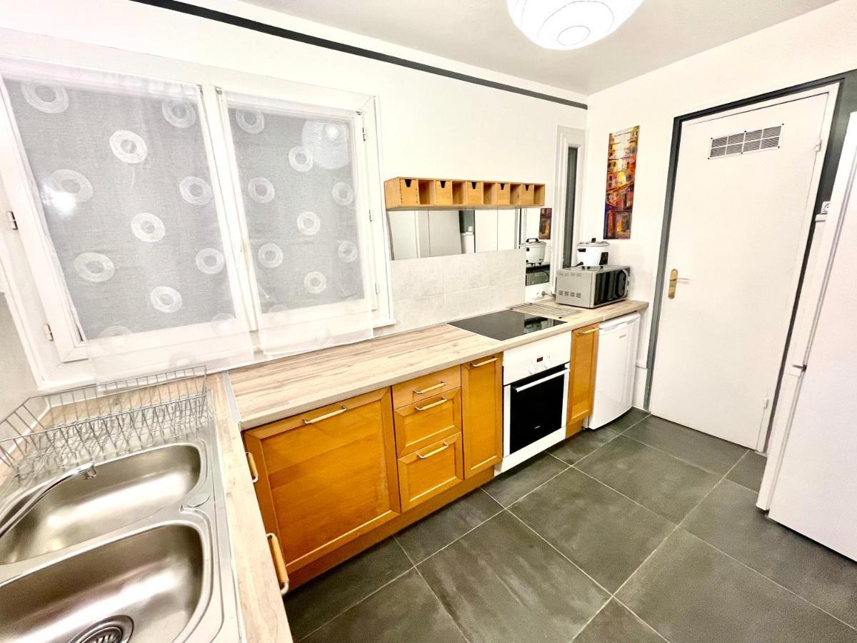 Chambre Privee En Colocation Dans Un Appartement Au Centre De Rillieux La Pape Luaran gambar