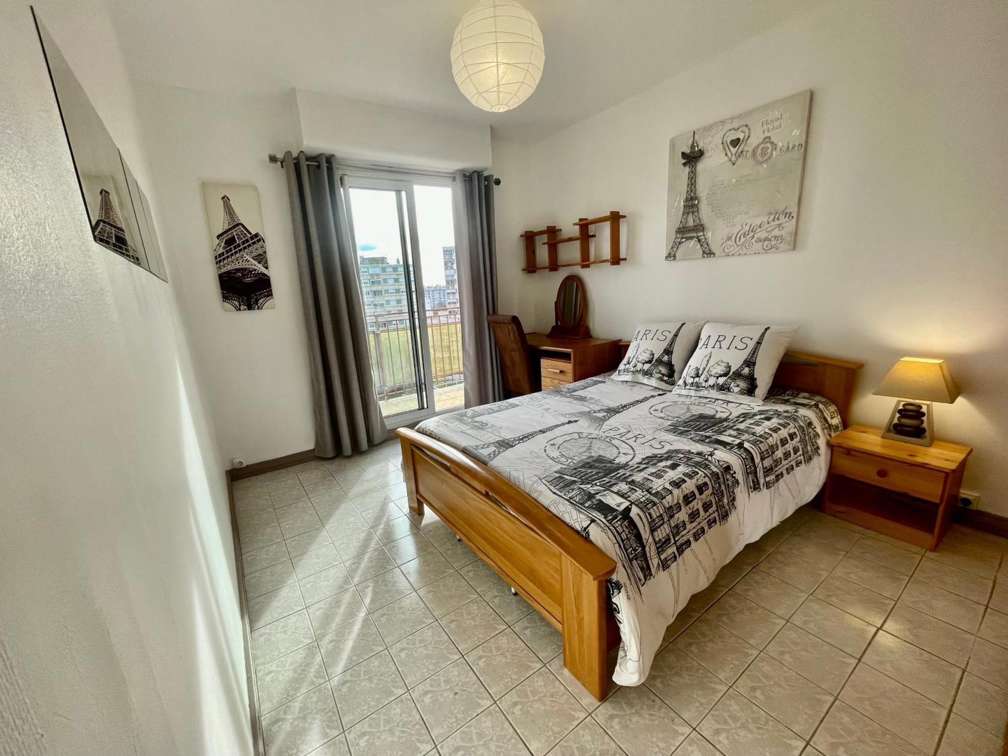 Chambre Privee En Colocation Dans Un Appartement Au Centre De Rillieux La Pape Luaran gambar